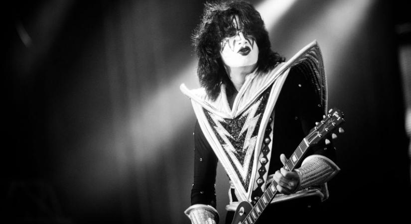 Elhunyt Ace Frehley, a Kiss gitárosa