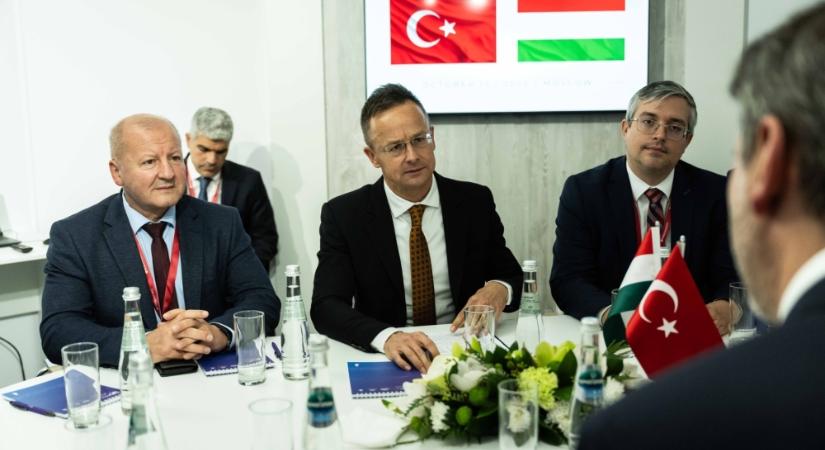 Simicskó István: Az energiaellátás nem ideológiai kérdés