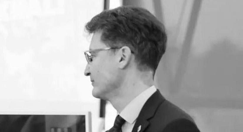 Gyászol Cser-Palkovics András