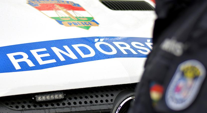 Több mint egymilliárd forintos adócsalással vádolt bűnszervezet tagjait tartóztatták le Magyarországon