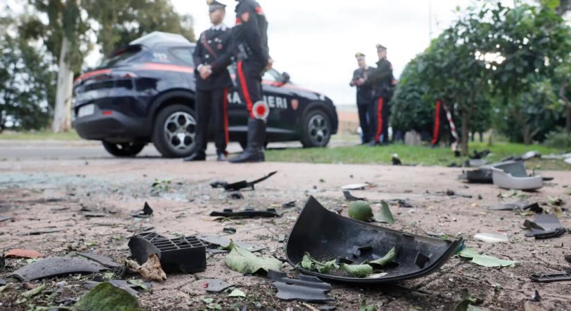 1 kilós bombával robbantották fel az ismert és elismert olasz újságíró autóját