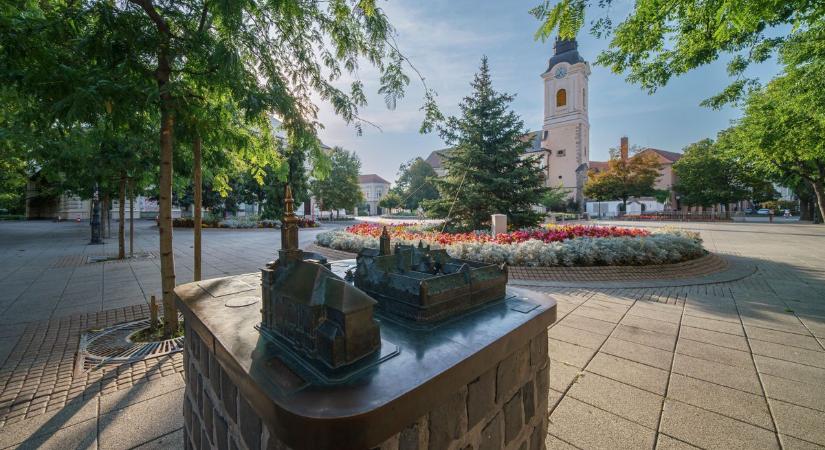 Két különlegesség díszíti jövőre Kecsemét főterét