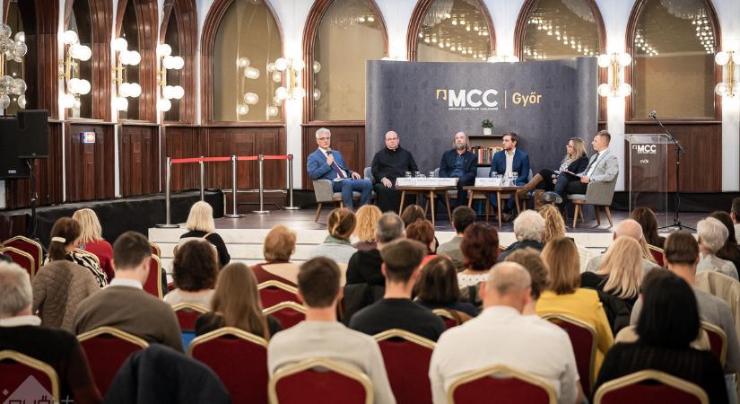 Egyenes út a legjobb képzési helyekre: különleges lehetőség előtt a középiskolás diákok Győrben!