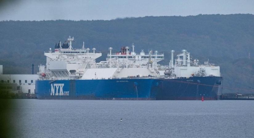 Katar az LNG-export leállításával fenyeget, ha Brüsszel nem tér észhez