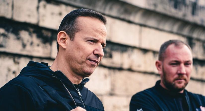 Toroczkai László a Mi Hazánk miniszterelnök-jelöltje, azt ígérik, „nincs koalíció se a Fidesszel, se a Tiszával”