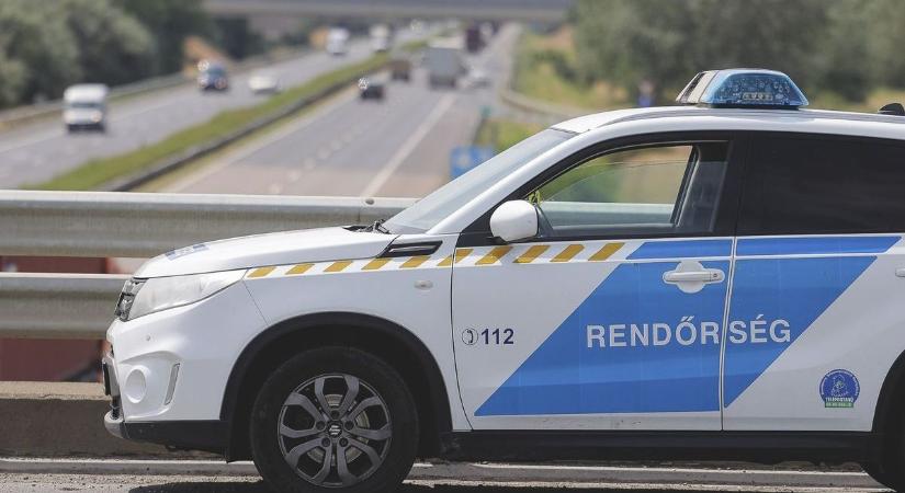 Három autó ütközött az M3-ason