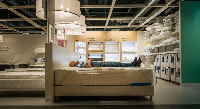 Hiába mentek többen az Ikea-áruházakba, a bő 17 ezer milliárdos költés forint így is hanyatlást jelent