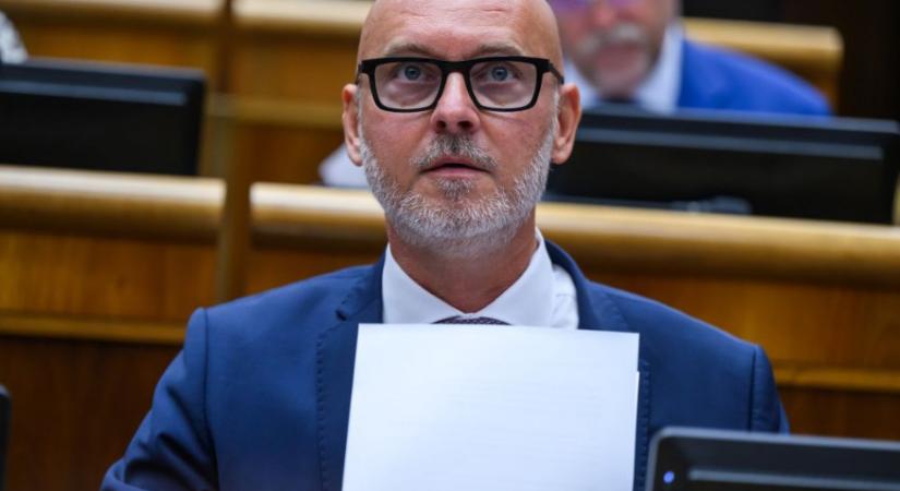 Gröhling „trójai faló“-nak nevezte Igor Matovičot
