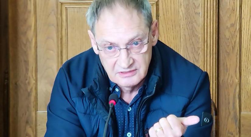 „Hát ki vagy te? Egy senki vagy!” – Elszabadultak az indulatok a hajdúböszörményi testületi ülésen