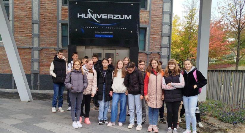 Huniverzumban jártak a körzeti hetedikesei