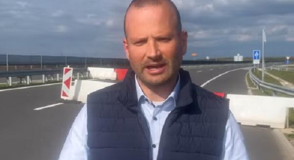 Nagy Bálint, aki államtitkár: “a STRABAG munkája szégyen”