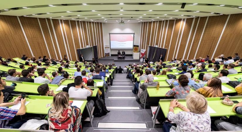 Munkacsoporttal rendezi a tárgyfelvételi zavarokat a BGE