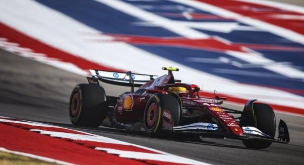 „Egy hegyet kell megmásznunk” – Hamilton