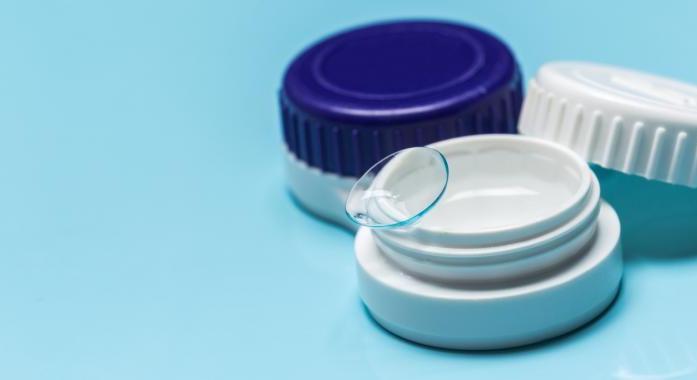 Air Optix kontaktlencse: innováció, biztonság és kényelem