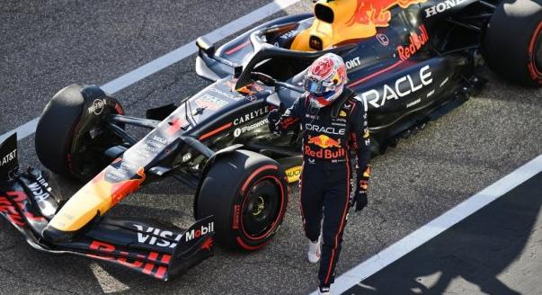 Verstappené a sprintpole, Norrisé a felelősség: pénteki F1-es hírek
