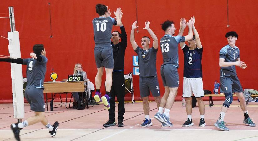A szolnoki röpisek győzelemmel hangoltak az Extraliga rajtjára