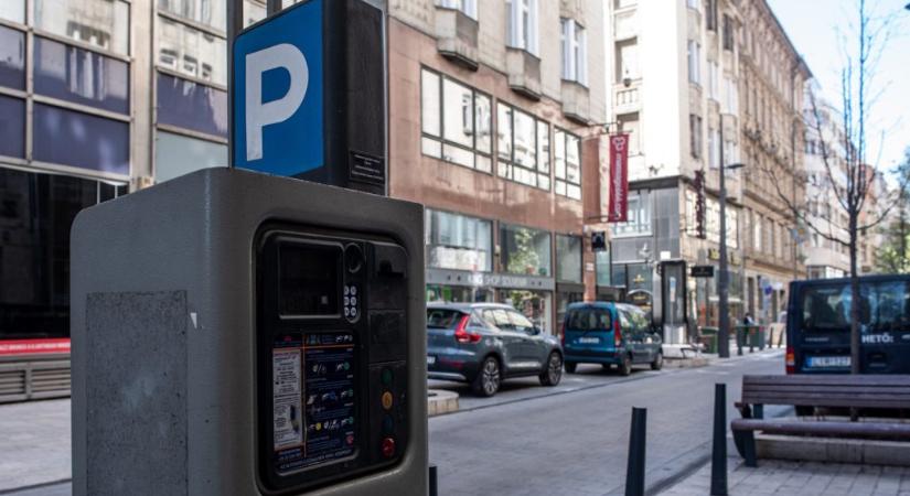 Sokba kerülhet ledolgozós szombaton a parkolás