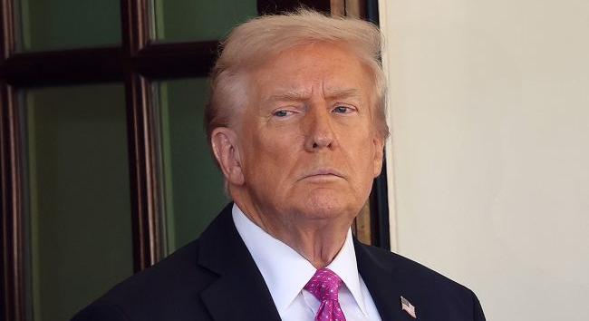 Trump az Orbán Viktor iránti tisztelete miatt választotta Magyarországot a Putyinnal tartandó találkozója helyszínéül