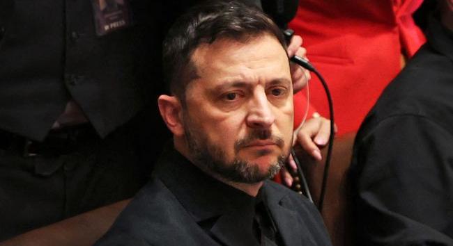 Zelenszkij: készek vagyunk bármilyen formátumban tárgyalni Putyinnal