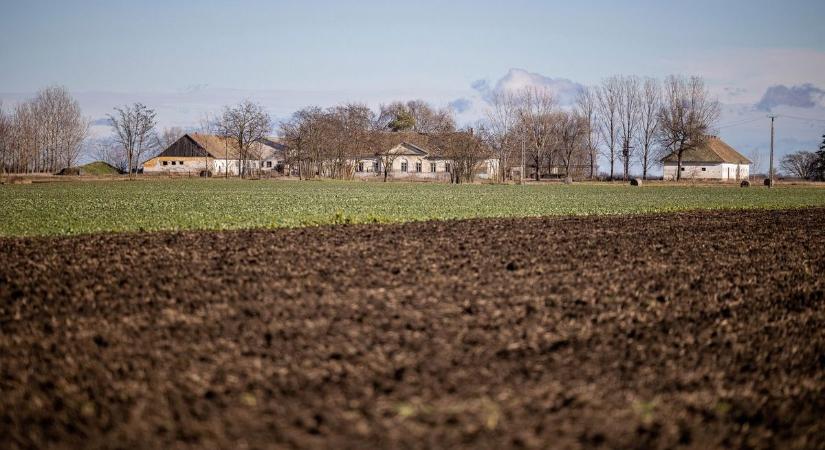Van egy kis égetni való pénzed? Ez nem rossz befektetés – ennyi pénzért lehet most Szabolcsban termőföldhöz jutni!