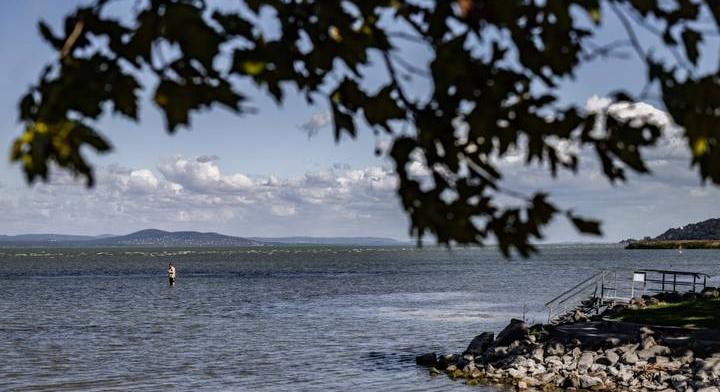 Ritka természeti jelenséget észleltek a Balatonnál, megmutatjuk