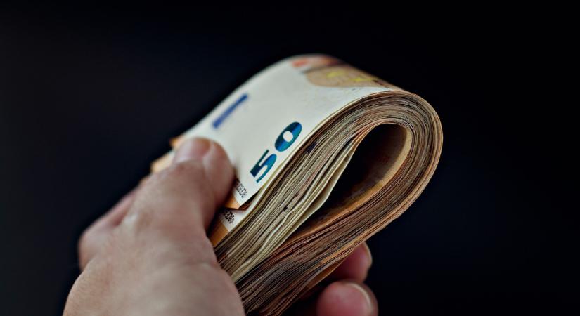 Szerencsétlenül indul a hétvége rengeteg magyar számára: külföldiek halászták el az orruk elől a milliókat