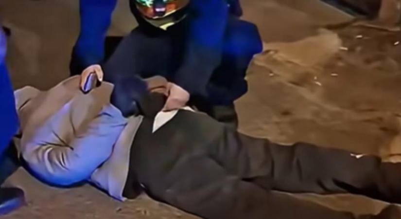 Nem, ez nem egy francia vígjáték: harisnyával a fején tört be, majd művirágot lopott egy férfi Debrecenben – videóval