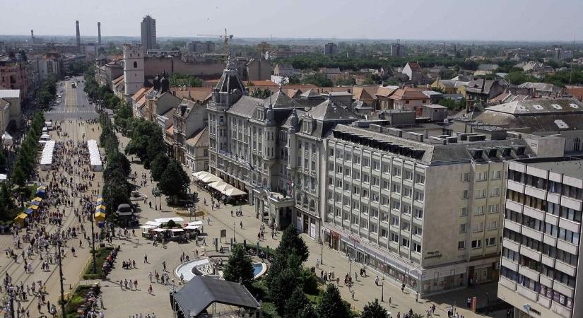 Nincs tovább, végleg bezárt Debrecen híres üzlete – 70 évig működött, de már hiába megy bárki