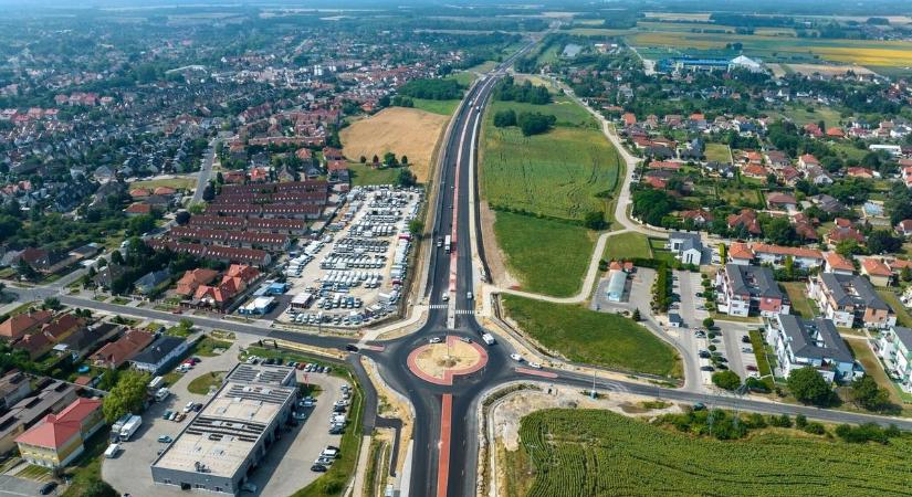Balesetveszélyesek a körforgalmak a 83-as bevezetőjén?