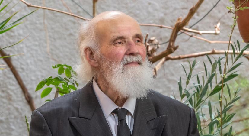 Ismét kérvényezik Iványi Gáborék, hogy a Magyarországi Evangéliumi Testvérközösség bejegyzett egyház lehessen