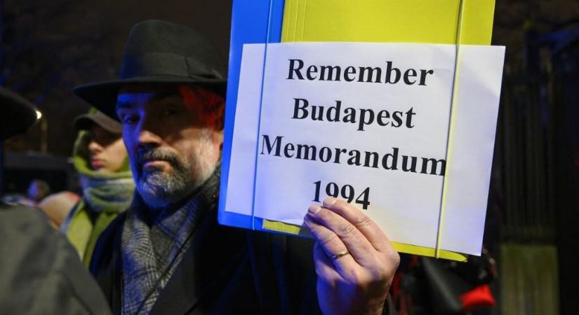 Micsoda irónia, hogy épp Budapesten találkozik Trump és Putyin