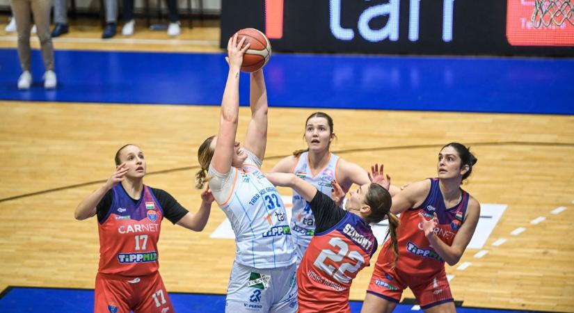A KSC tízéves hazai veretlensége a tét a Pécs elleni rangadón