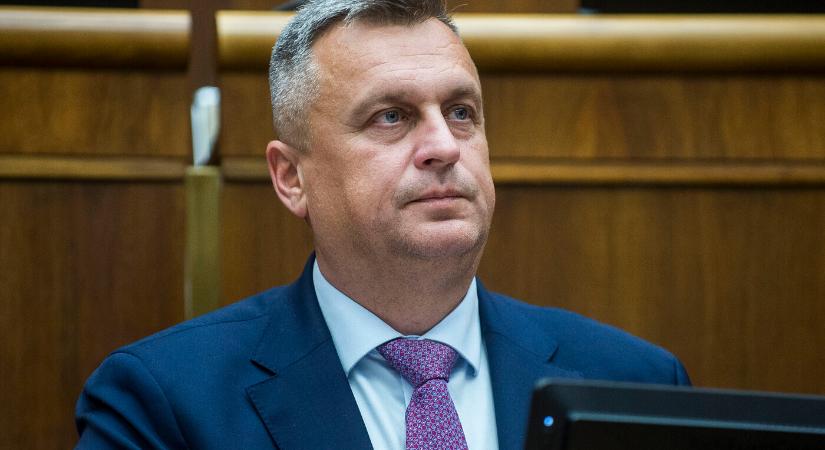 Az SNS a parlamenti házszabály reformját kezdeményezi