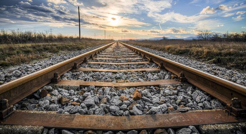 Kész a menetrend: vasárnaptól pótlóbusszal utazhatunk Debrecen és Nagykereki között