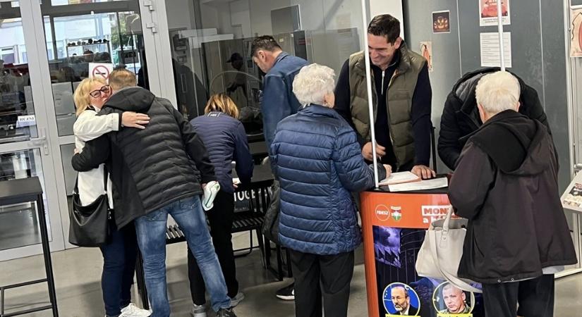 Két lángos között egy nem a háborús tervekre - közel másfél év után mutatta meg magát a szombathelyi Fidesz