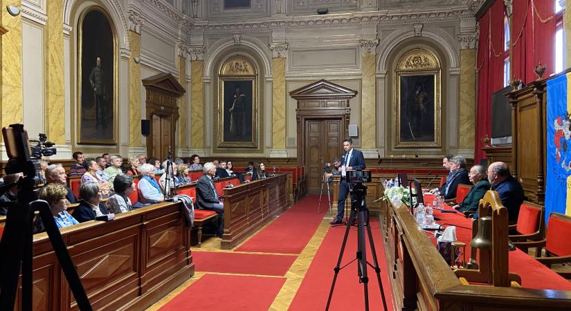 Húsbamarkolóan közeli időszakot dolgoz fel a készülő Vásárhely Története IV. kötete