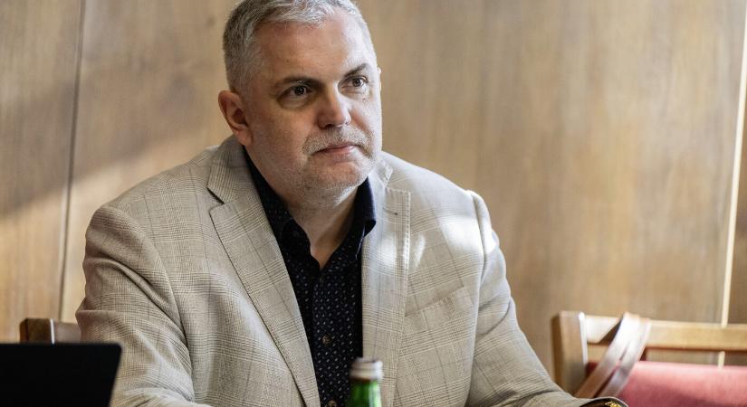 Michelko támogatja a mandátum meghosszabbítását, Grendel szerint Fico húzná az időt