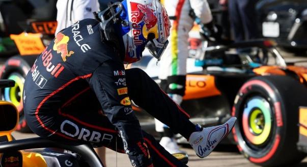 „Kell a McLaren segítsége, de nem lehetetlen” – Marko Verstappen vb-esélyéről