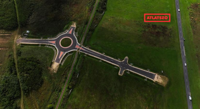 Sehonnan sehová vezető körforgalom a mezőn 500 millió forintnyi EU-s pénzből