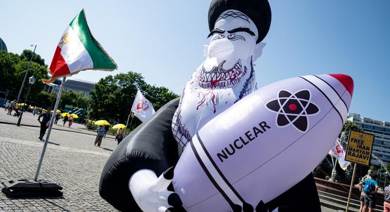 Irán korlátozások nélkül folytathatja atomprogramját, már követelései is vannak