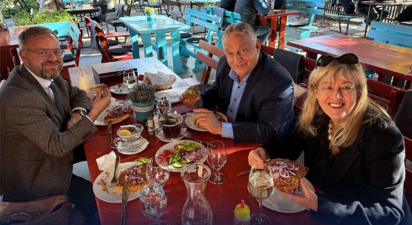 Váratlan helyre ugrott be Orbán Viktor, ő sem tudott ellenállni a balatoni legendának ( fotó)