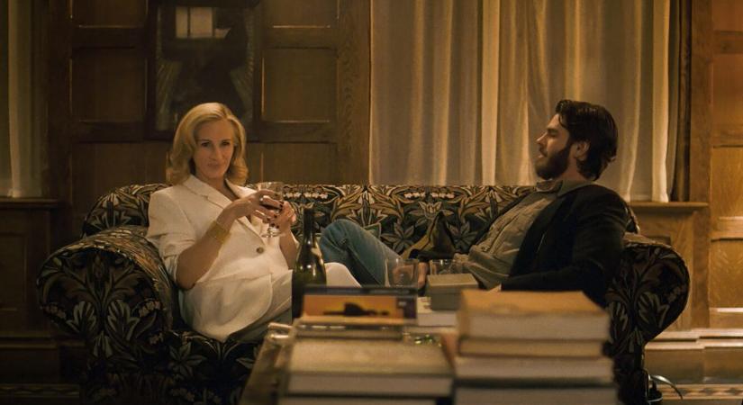 Julia Roberts bemutatja, hogyan lehet belegabalyodni egy zaklatási ügybe