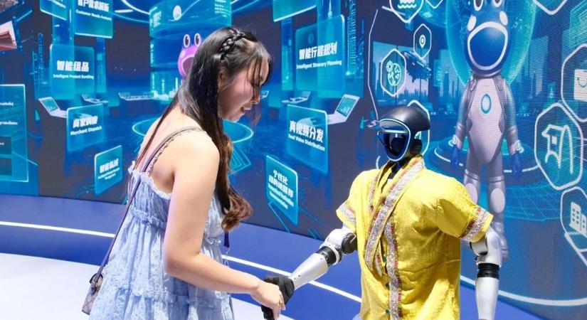 Autóipari technológiából születhet a magyar humanoid robot