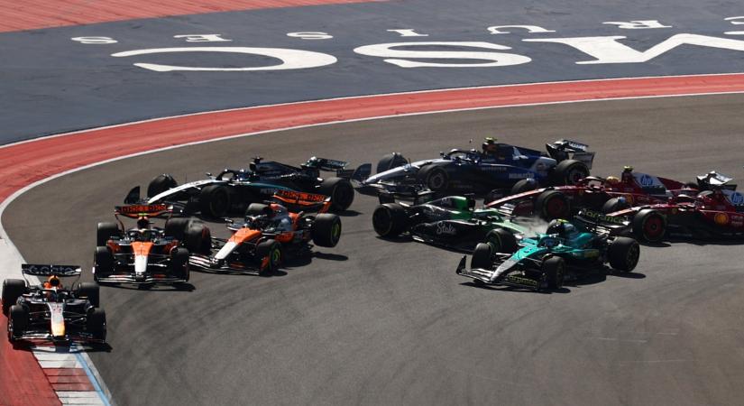 Kettős McLaren-kiesés és Verstappen-győzelem az Amerikai Nagydíj sprintfutamán