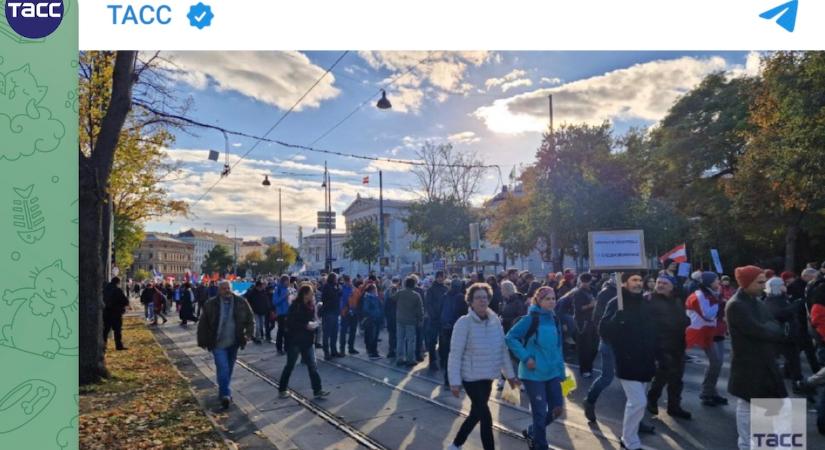 A békéért és a semlegességért tüntettek Bécsben
