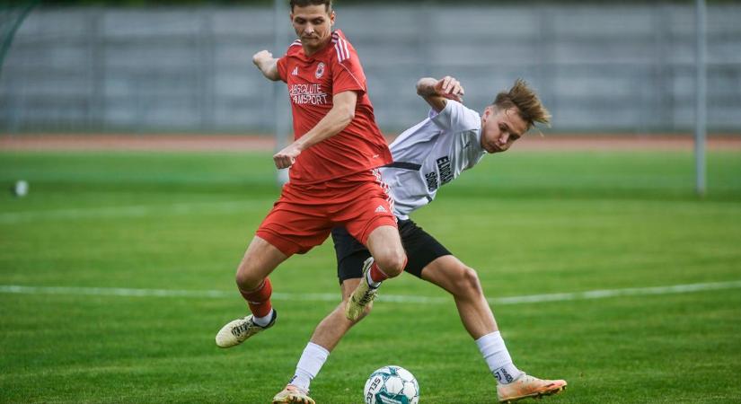 Az agresszívan védekező Bonyhád ellen vesztette el veretlenségét a Bölcske (képgalériával)