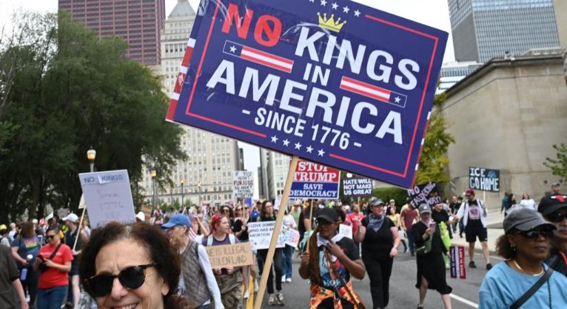 „Amerikában nincsenek királyok” – Egyesült Államok-szerte Trump ellen tüntettek szombaton