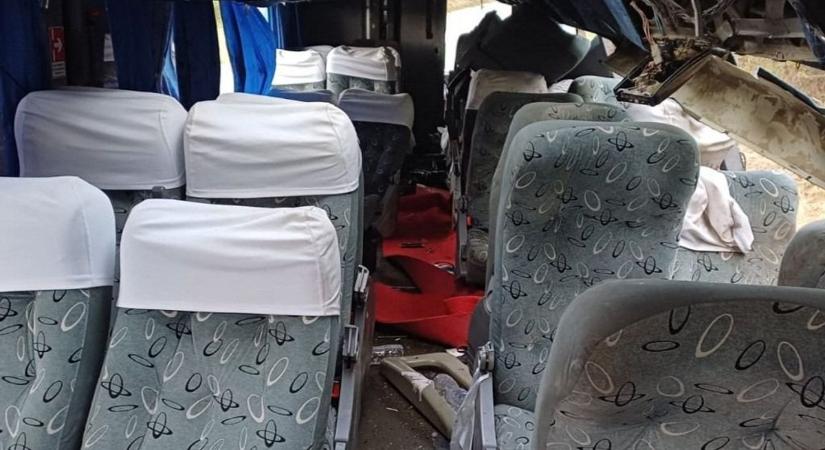 Brazíliában többen meghaltak egy buszbalesetben (videó)