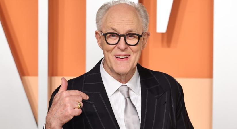 Ármánykodó bíborostól a Shrek főgonoszáig – 80 éves lett John Lithgow