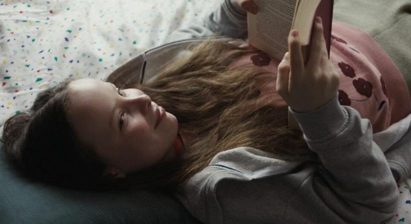 Marielle mindent tud – kritika